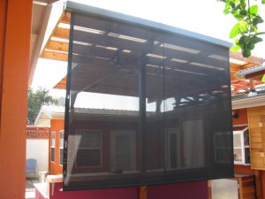 Drop roll shade for patio in your los angeles home